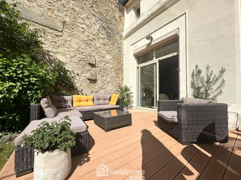 Maison de maîtres - 341 m² - 8 pièces