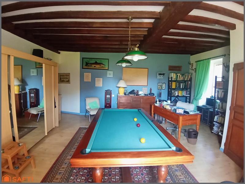 Maison - 246 m² - 7 pièces