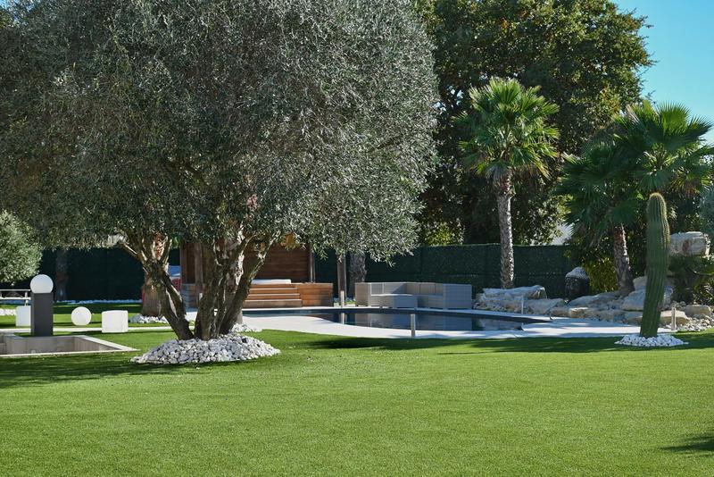 Villa - 344 m² - 6 pièces