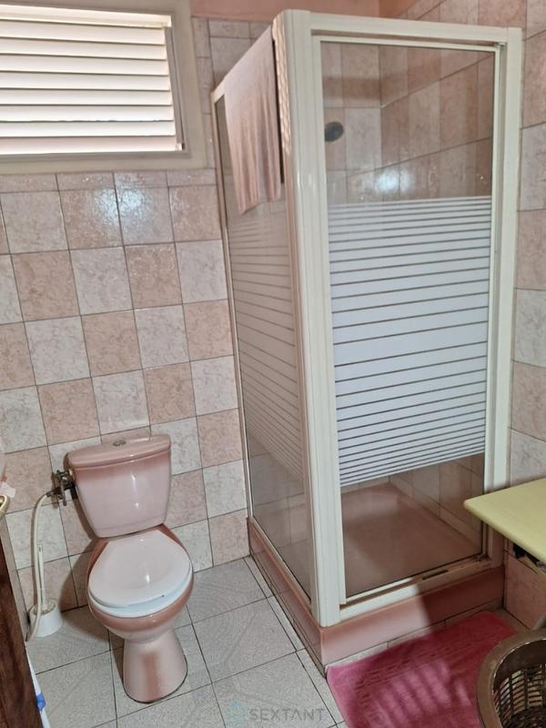 Maison - 216 m² - 6 pièces