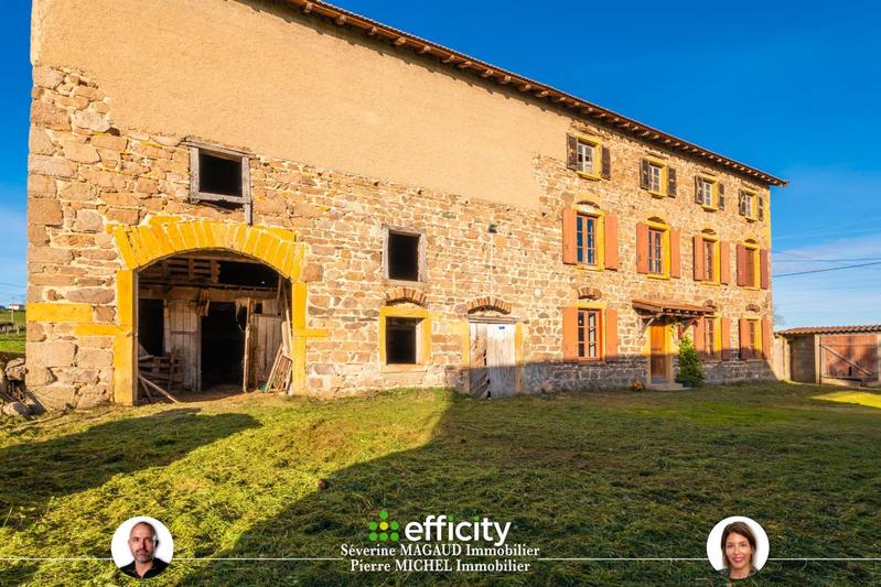 Corps de ferme - 280 m² - 9 pièces