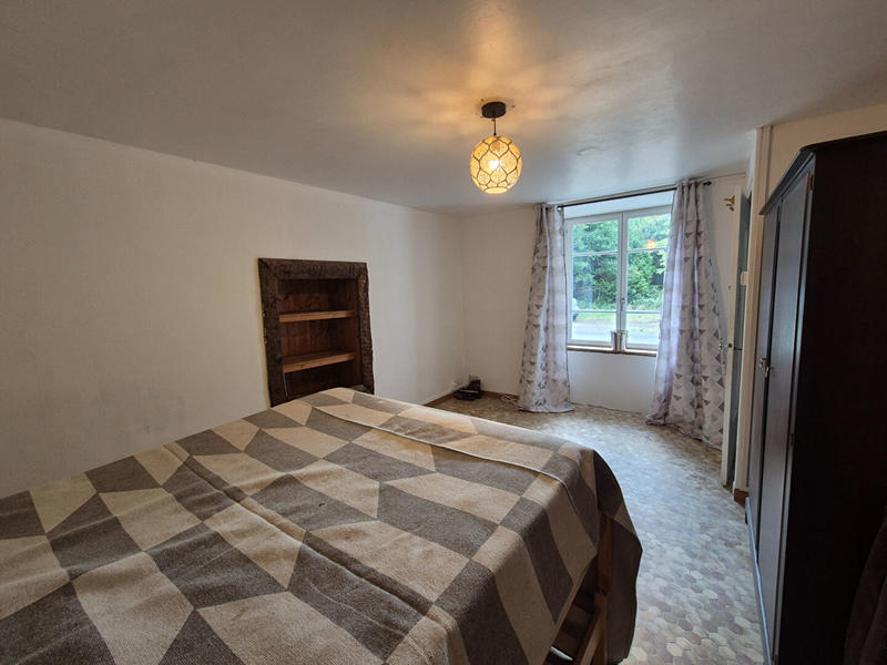 Maison - 260 m² - 11 pièces