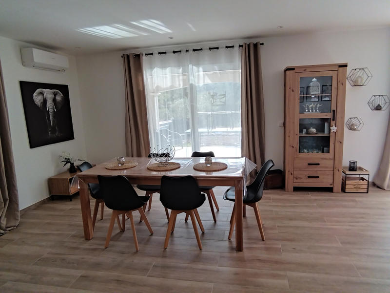 Villa - 167 m² - 7 pièces