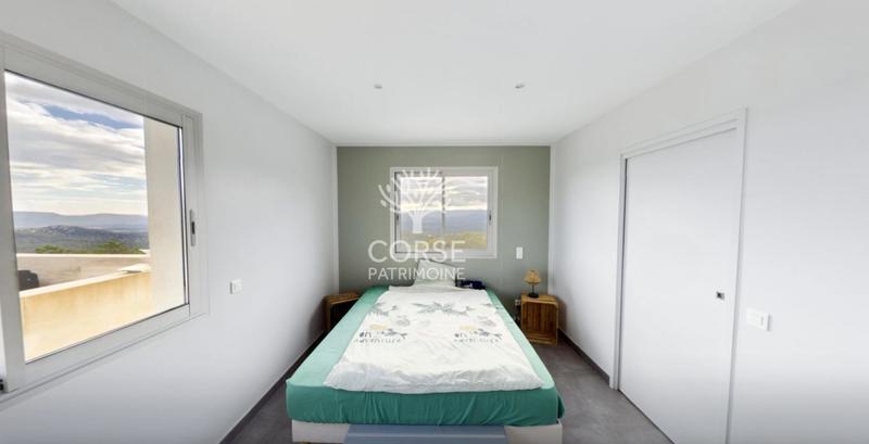 Villa - 325 m² - 10 pièces