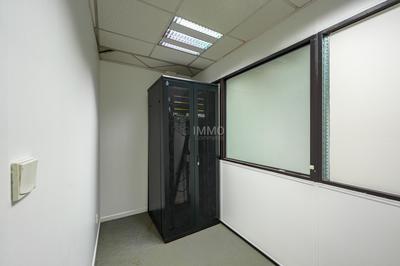 Local commercial - 303 m² - 10 pièces