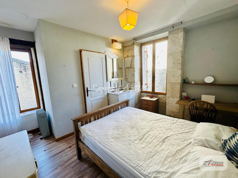 Maison - 304 m² - 11 pièces