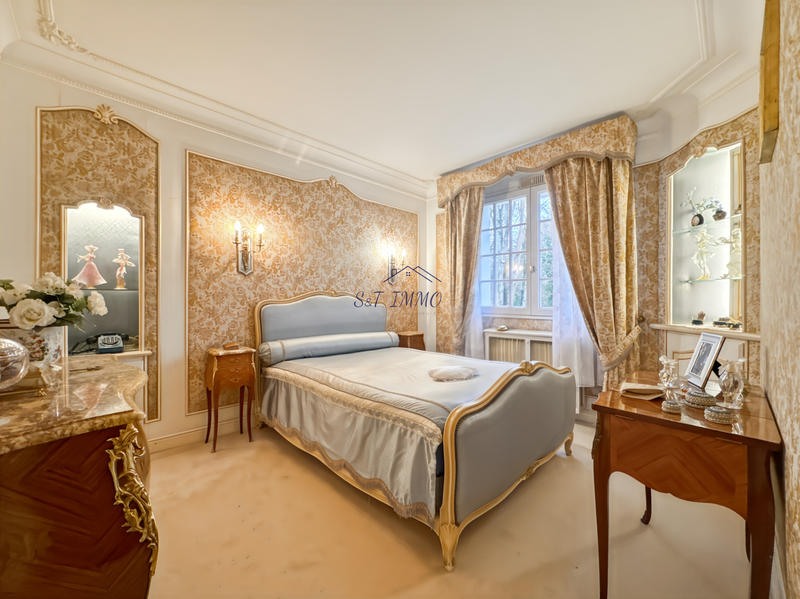 Propriété - 170 m² - 8 pièces