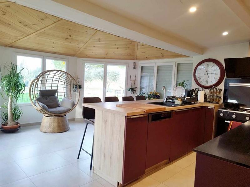 Maison - 303 m² - 9 pièces