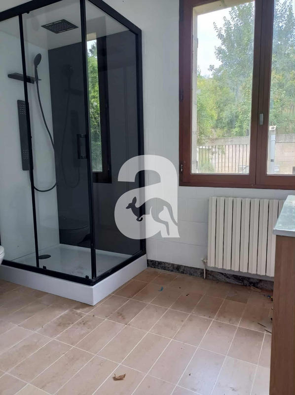 Maison - 187 m² - 6 pièces
