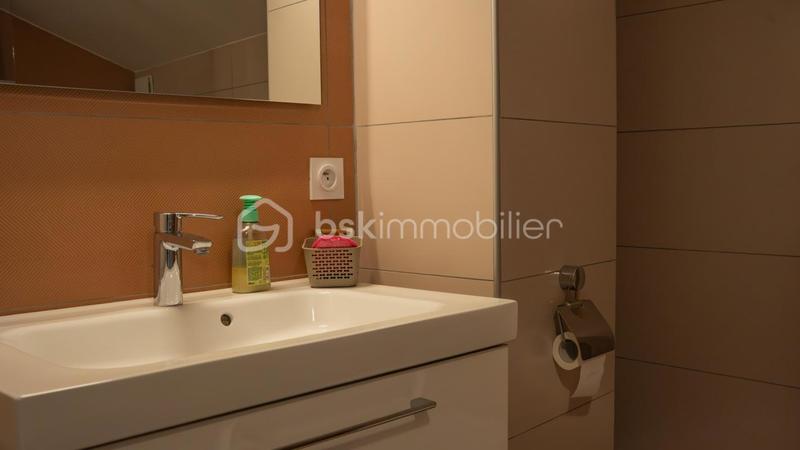 Maison en pierre - 263 m² - 11 pièces