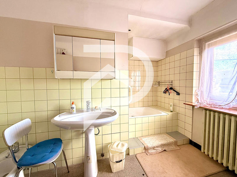 Maison - 182 m² - 7 pièces