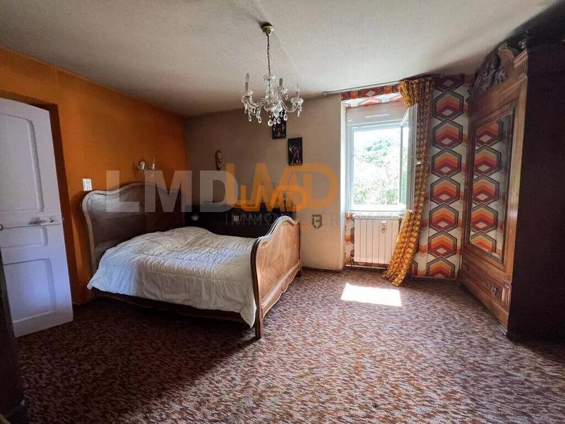 Villa - 237 m² - 8 pièces