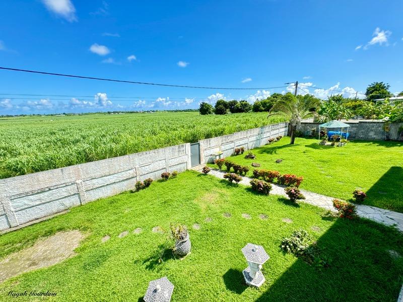 Maison - 362 m² - 8 pièces