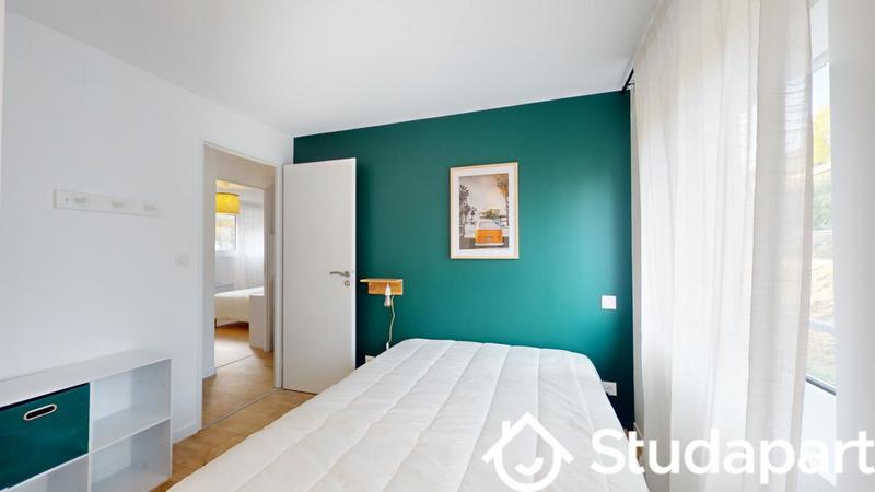 Chambre - 12 m² - 1 pièce