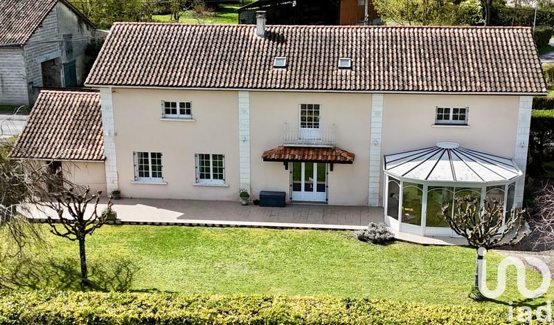 Maison - 229 m² - 9 pièces