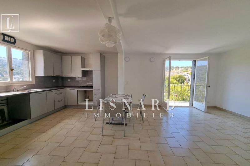 Appartement - 70 m² - 4 pièces