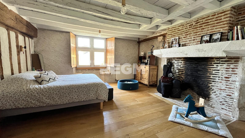 Maison - 185 m² - 7 pièces