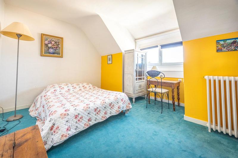 Maison - 182 m² - 6 pièces