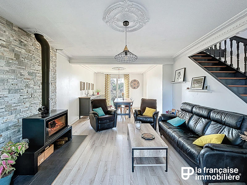 Maison - 121 m² - 5 pièces