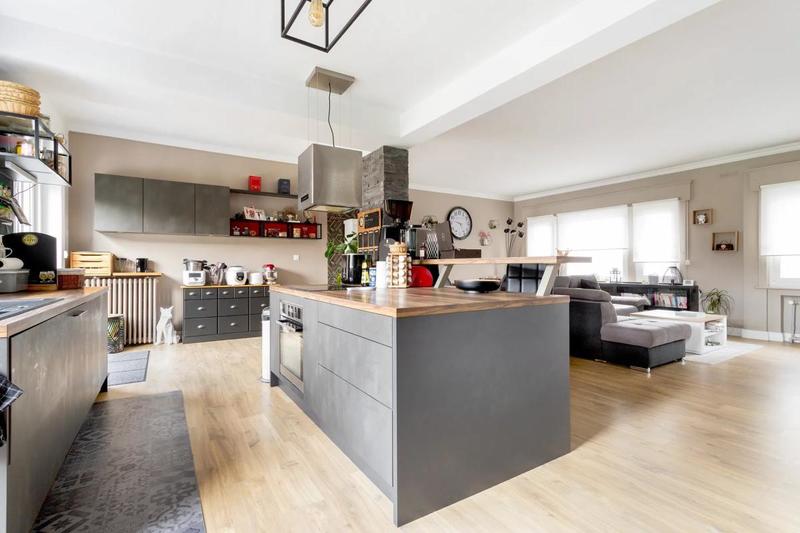 Maison - 187 m² - 7 pièces