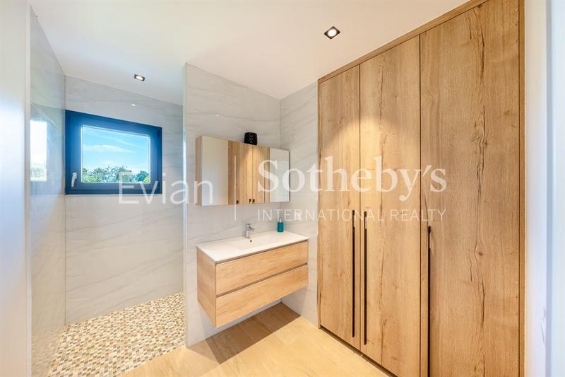 Maison - 276 m² - 7 pièces