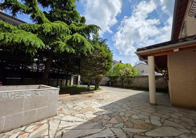 Maison ancienne - 196 m² - 5 pièces