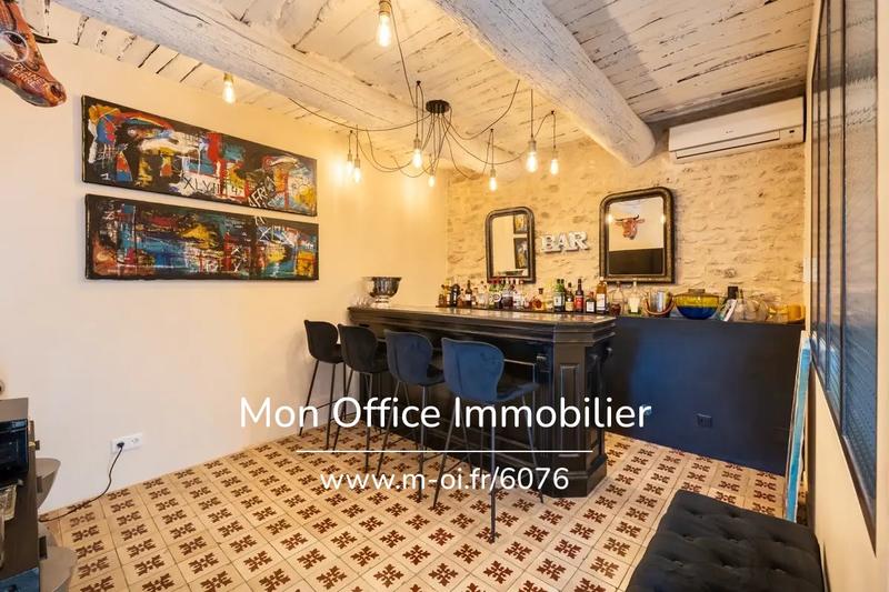Propriété - 380 m² - 13 pièces