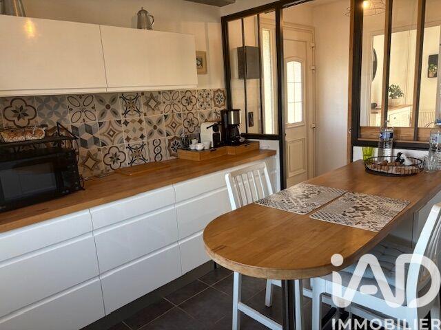 Maison - 90 m² - 4 pièces