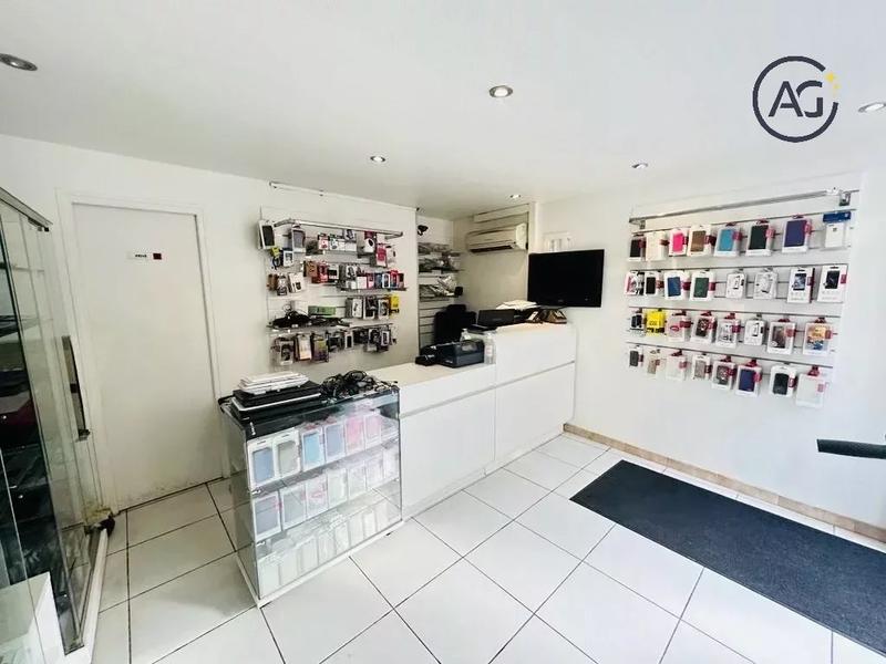 Local commercial - 18 m² - 1 pièce