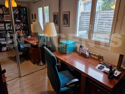 Maison - 85 m² - 5 pièces