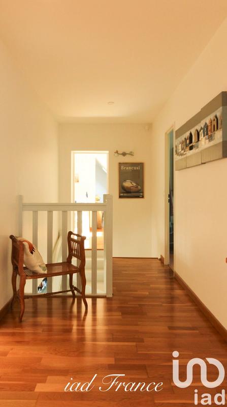 Maison - 169 m² - 8 pièces