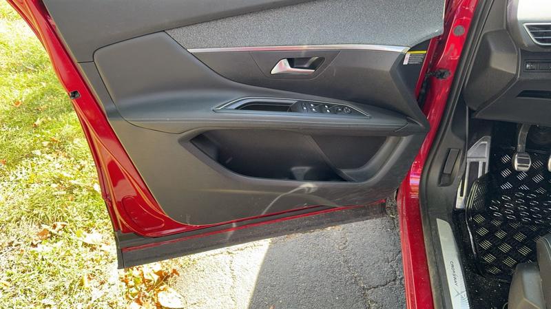 Peugeot 3008 II 1.2 PureTech 130 Crossway - Toit ouvrant