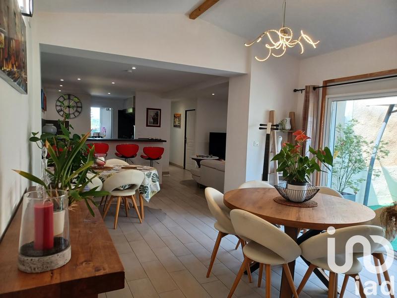 Maison - 260 m² - 11 pièces