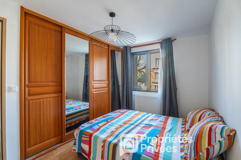 Maison - 187 m² - 8 pièces