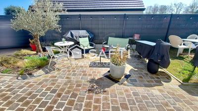 Maison - 110 m² - 5 pièces