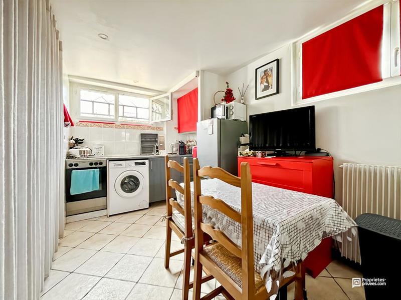 Maison - 200 m² - 9 pièces