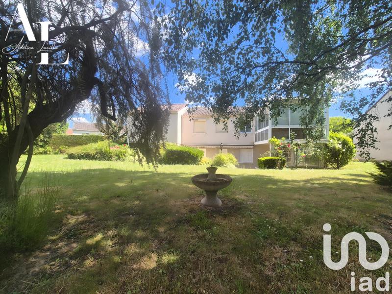 Maison - 197 m² - 8 pièces