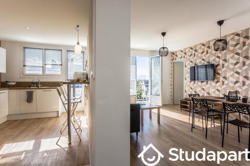 Chambre - 10 m² - 1 pièce