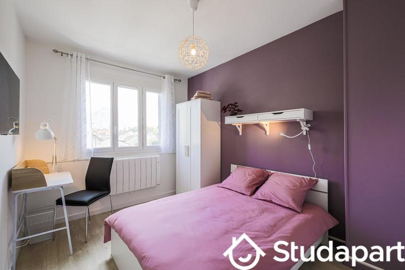 Chambre - 12 m² - 1 pièce