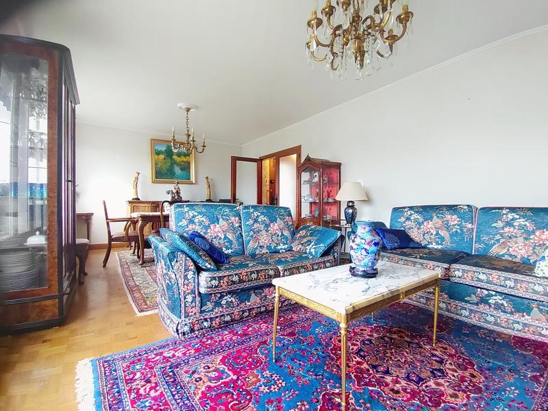 Maison traditionnelle - 150 m² - 7 pièces