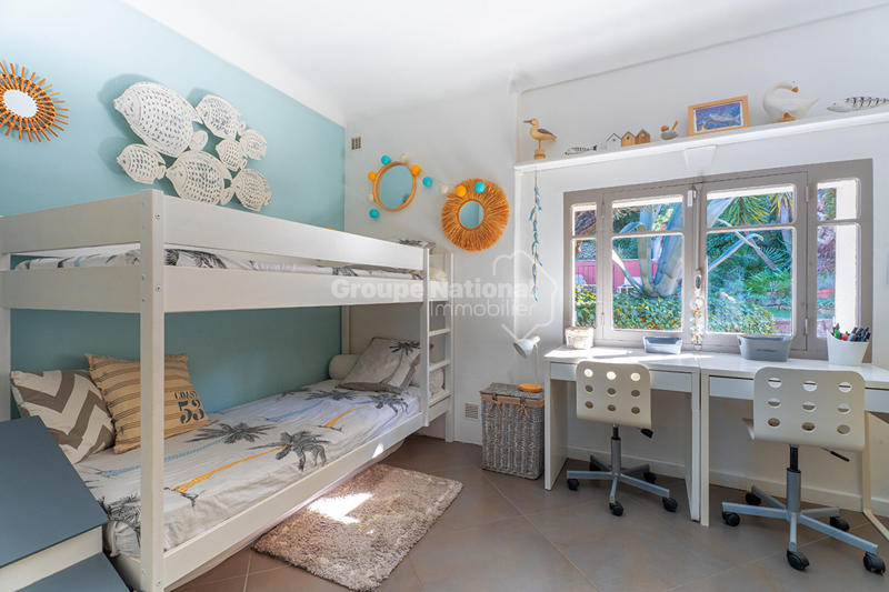 Maison - 170 m² - 6 pièces