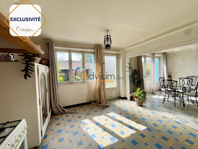 Maison ancienne - 311 m² - 12 pièces