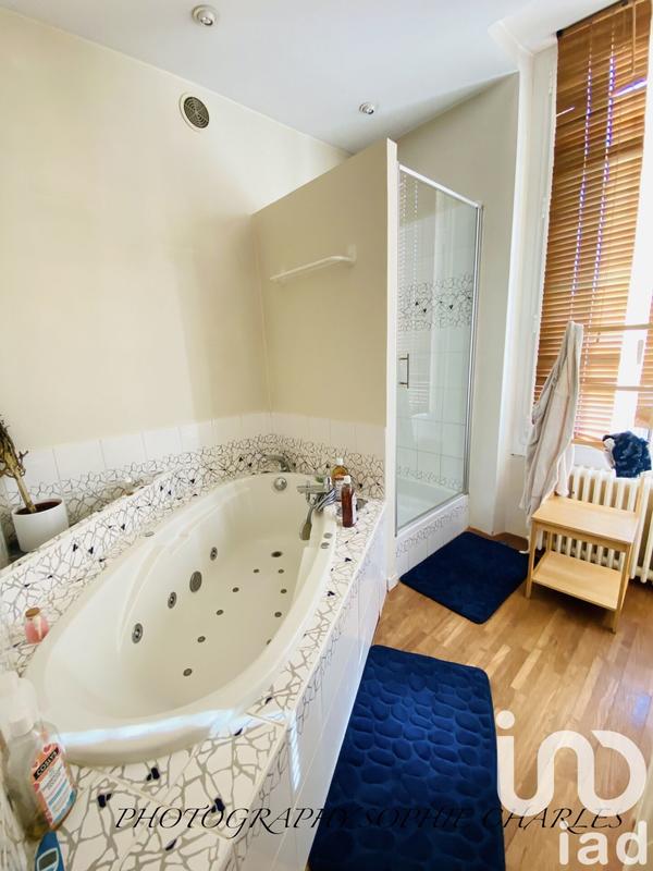 Maison - 168 m² - 7 pièces