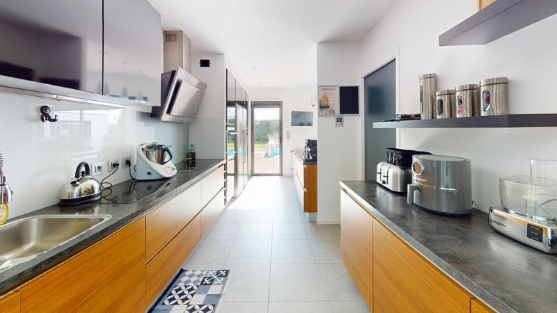 Villa - 185 m² - 5 pièces