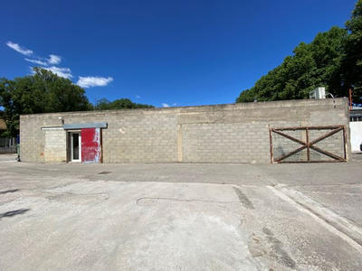 Local commercial - 104 m² - 3 pièces
