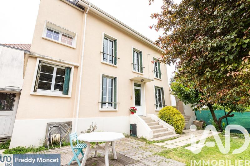 Maison - 145 m² - 6 pièces
