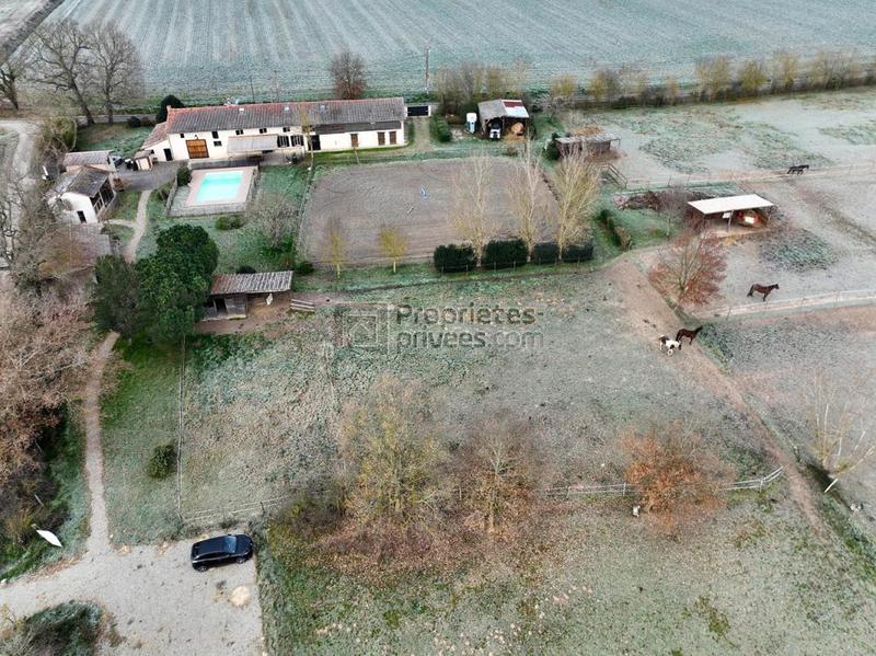 Maison - 280 m² - 7 pièces