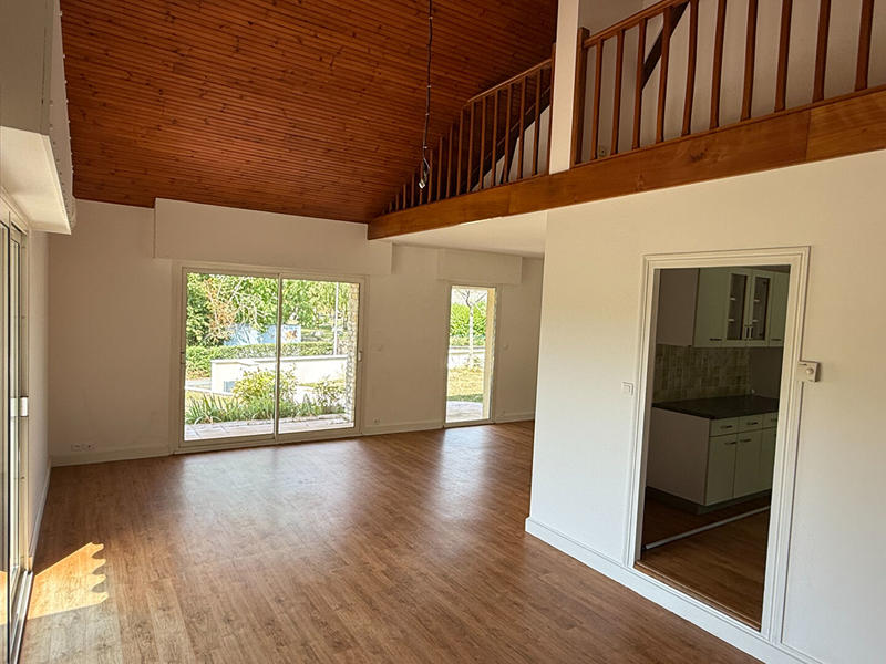 Maison - 168 m² - 7 pièces