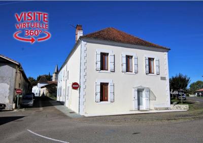 Maison de village - 212 m² - 7 pièces