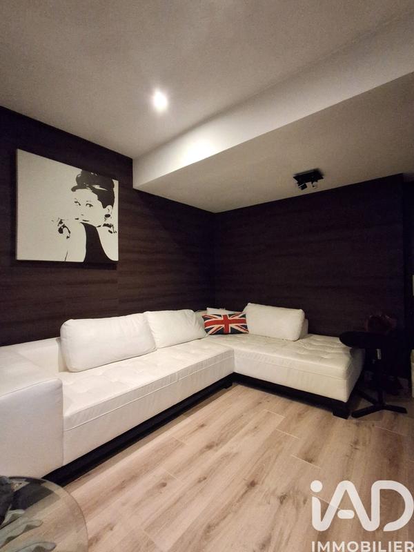 Maison - 210 m² - 6 pièces